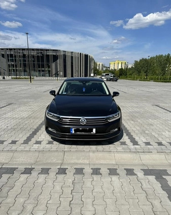 Volkswagen Passat cena 88900 przebieg: 147000, rok produkcji 2017 z Sosnowiec małe 497